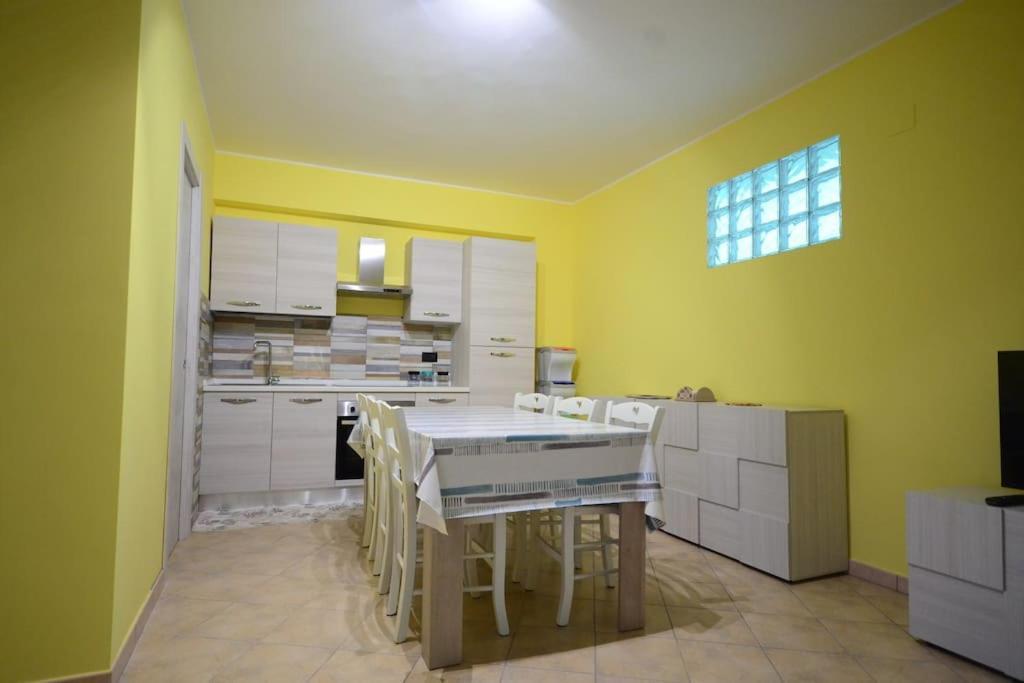 ברצלונה פוצו די גוטו Casa Vacanza Donna Laura מראה חיצוני תמונה